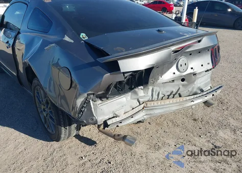 2014 Ford Mustang V6 Premium z USA, uszkodzony, nr VIN 1ZVBP8AM3E5268875